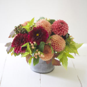 Petite Dahlia Arrangement - Fleurs Creative floral design class