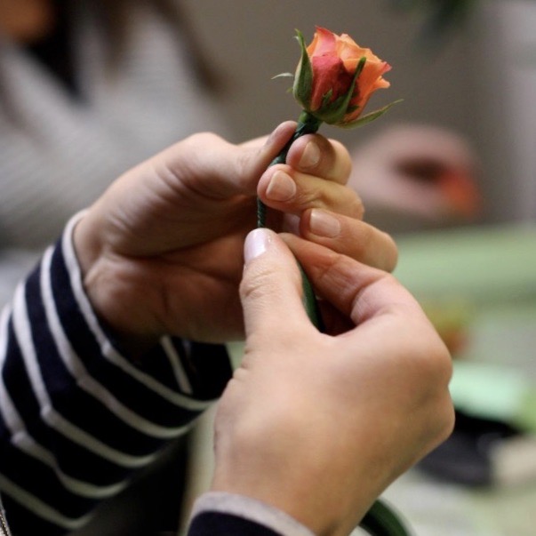 corsage and boutonniere floral design class