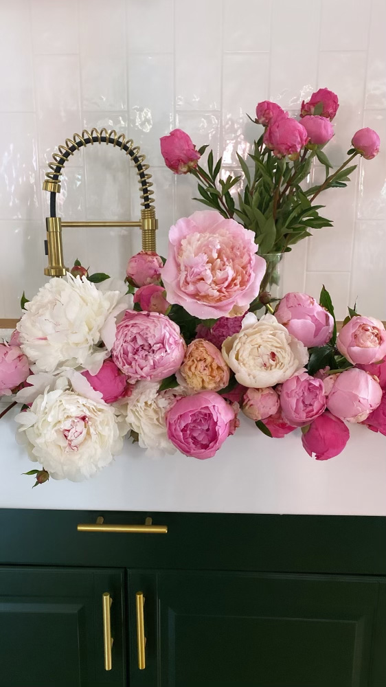 Peony & Garden Rose Floral Arrangements - Fleurs Creative