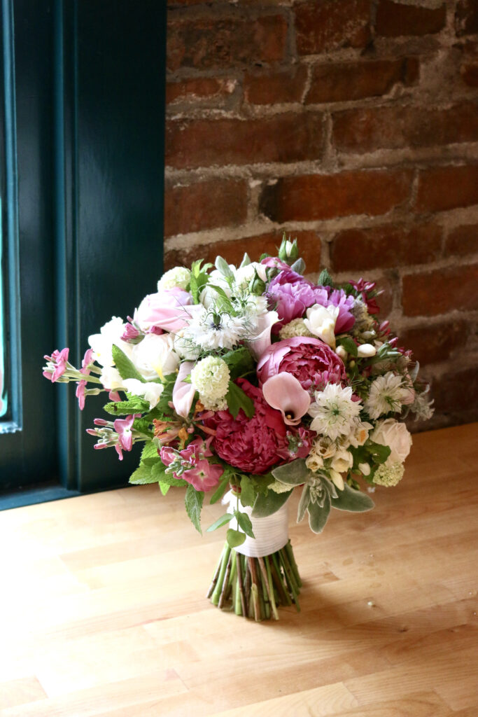 Learn how to DIY a bridal bouquet at Fleurs Creative Snohomish Seattle Washington