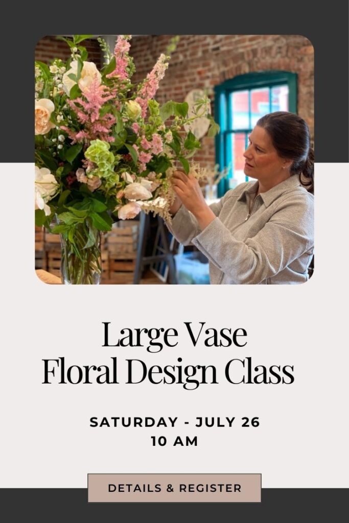 how to arrange flowers in a large display at a class in Snohomish Washington